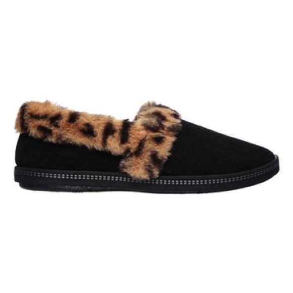 New Skechers Women's Cozy Campfire-Frisky Gal-Microfiber Slipper with Faux Fur - Picture 4 of 7